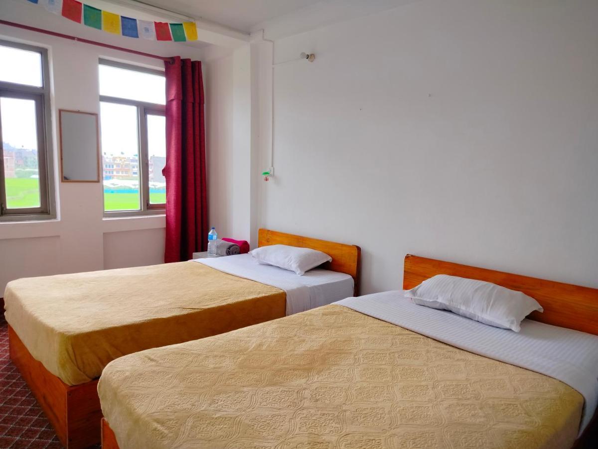 Community Holiday Inn Panaoti Eksteriør billede